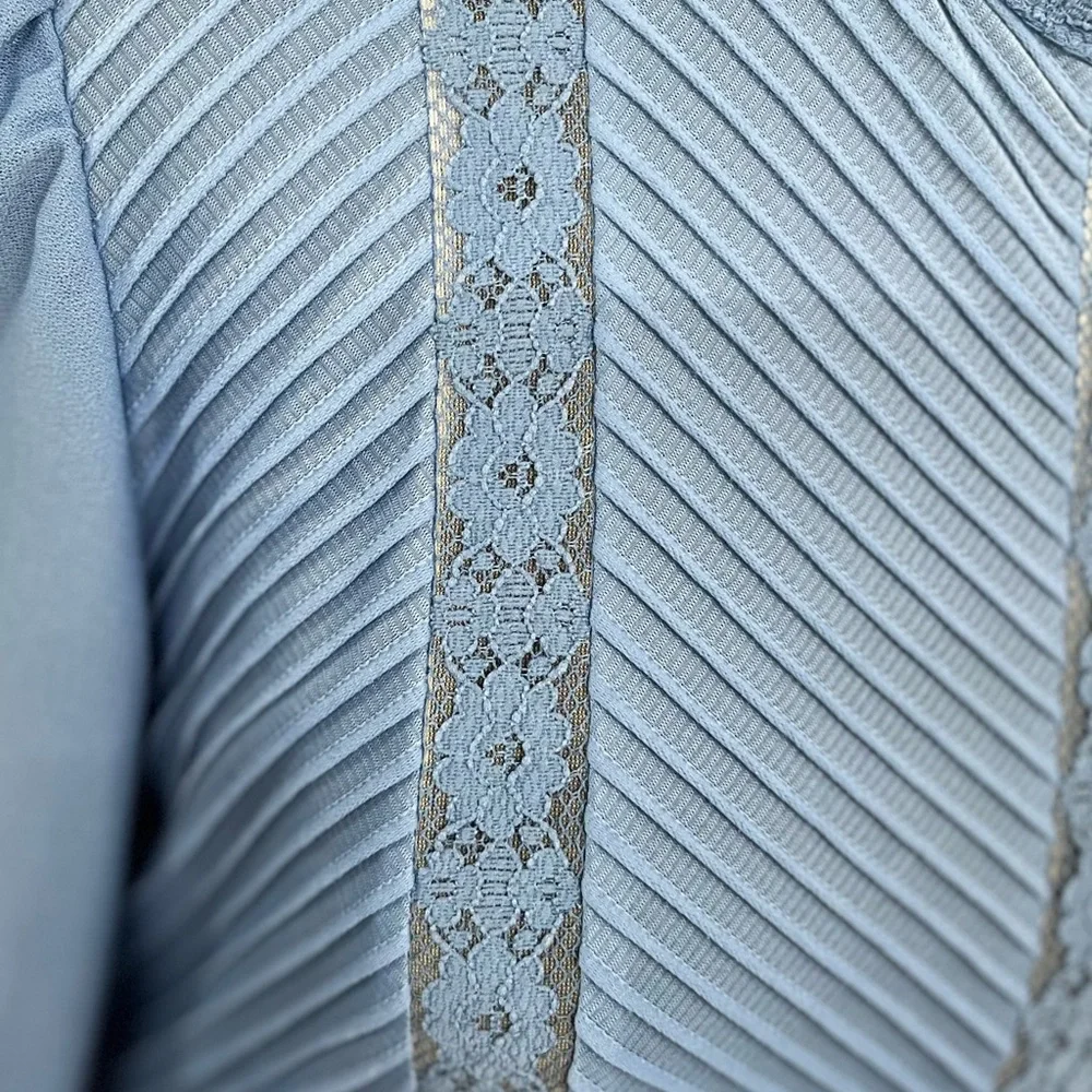 Vintage 1960-70’s Elegant Blue front lace formal Dress. - Picture 5 of 14